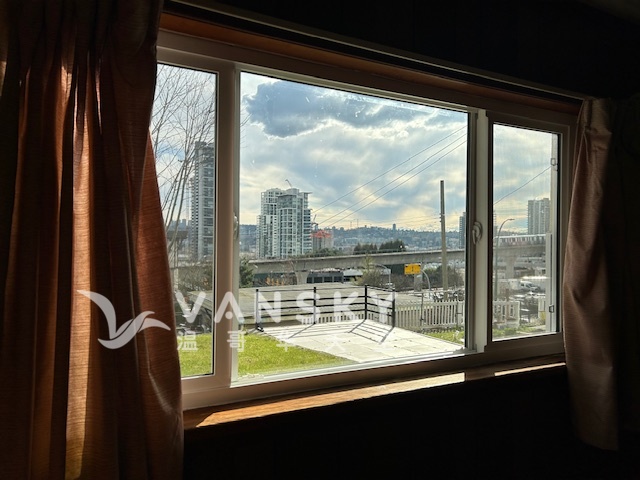 250828164957_Room D 窗外景觀.jpg